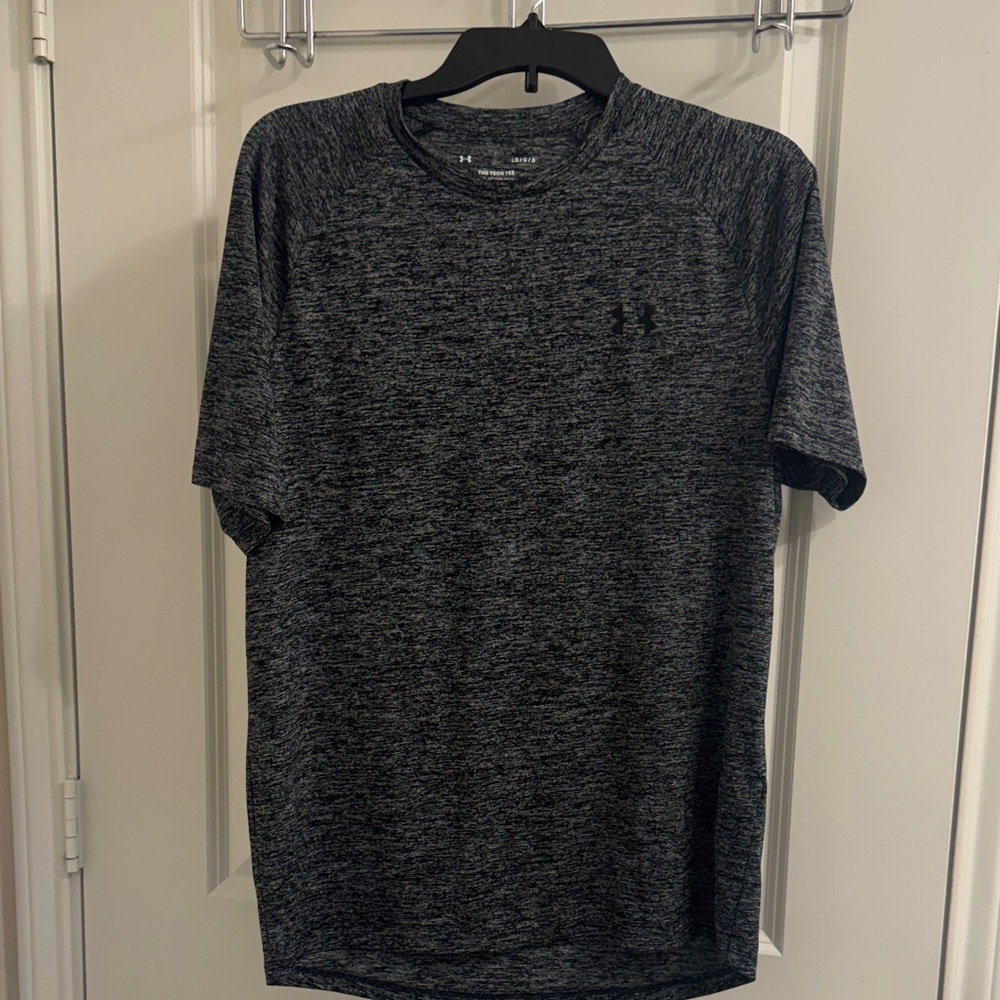 Under Armour Men's Charcoal Heather Tee